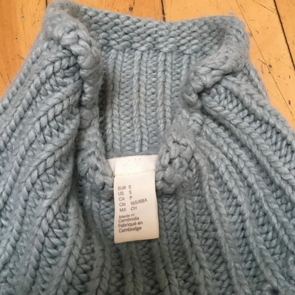 Sweater: H&M Green Chunky Heavy Knit Turtleneck (Women's Small) - Picture 7 of 10